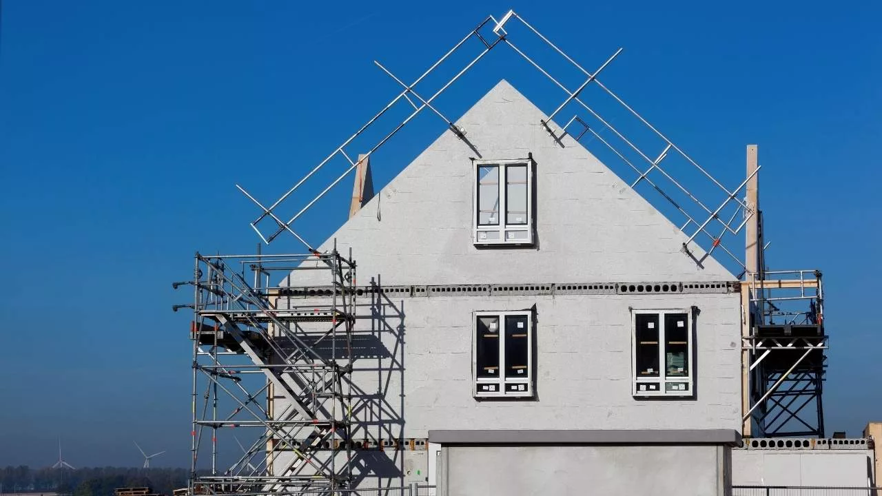 Kabinet blijft wensdenken met 100.000 nieuwe woningen per jaar