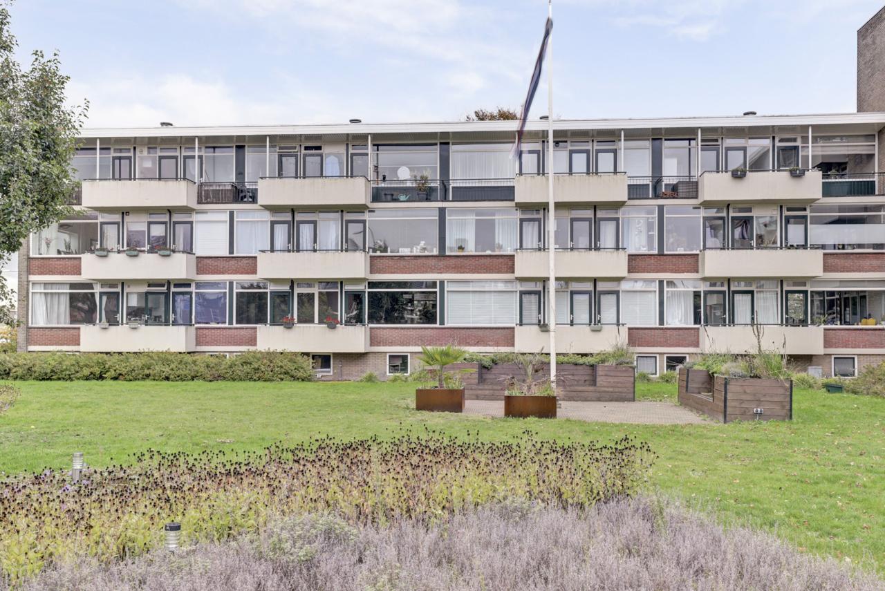 Van den Endelaan 127 HILLEGOM