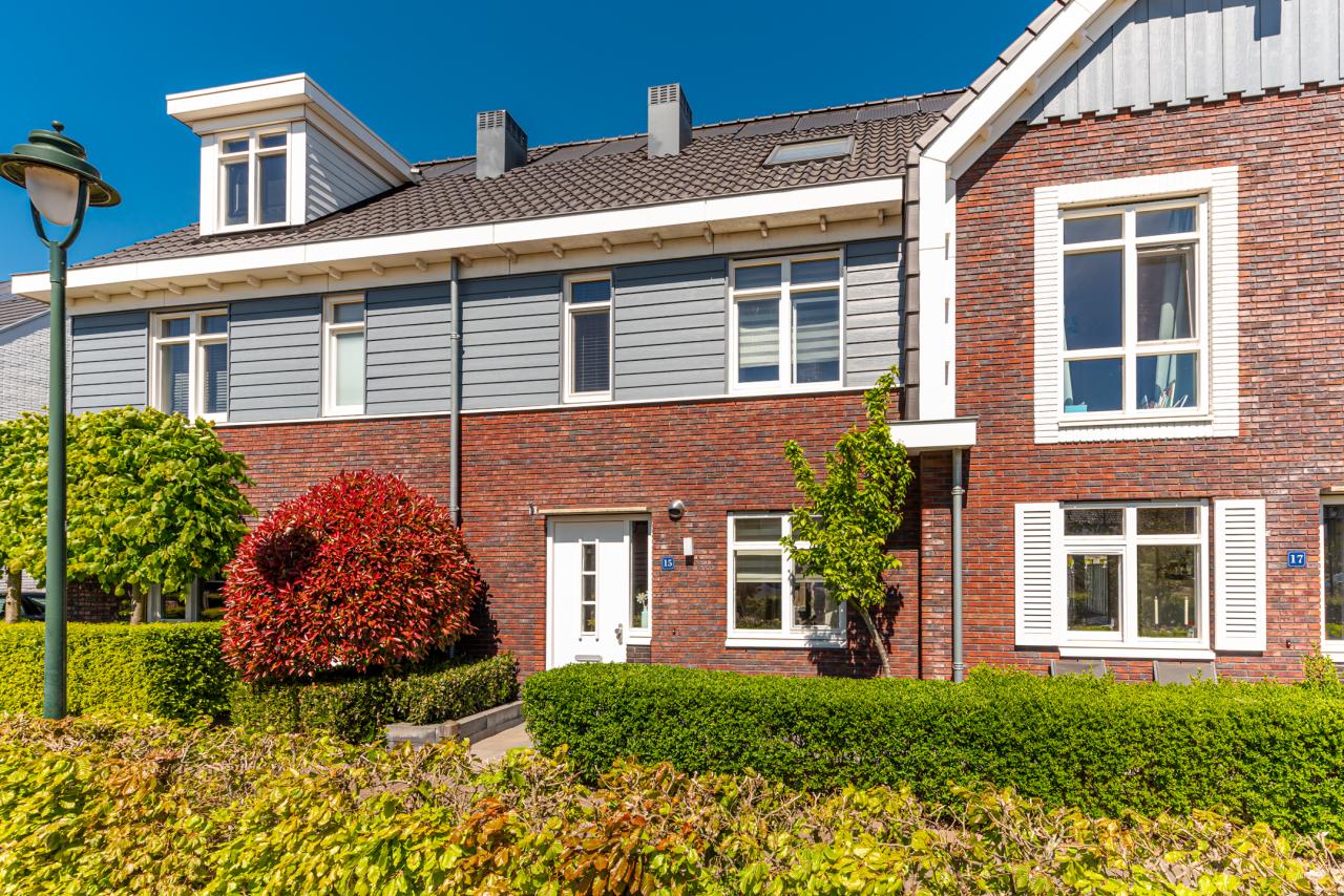 Van Eijdenplantsoen 15 EEMNES